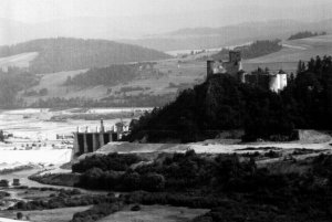 Construction of the Czorsztyn dam in the Pieniny mountains