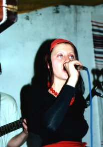 Anna Kurak - vokal